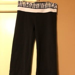 Lululemon Capri workout pants